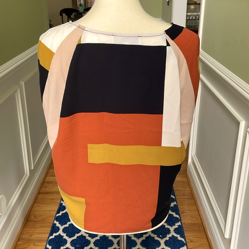 LOFT • Geometric Print Shell - Picture 4 of 7